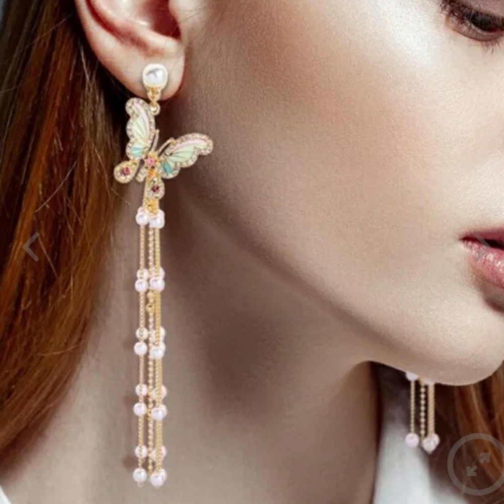🎀Stunning Pearl Butterfly Long Tassel Earr